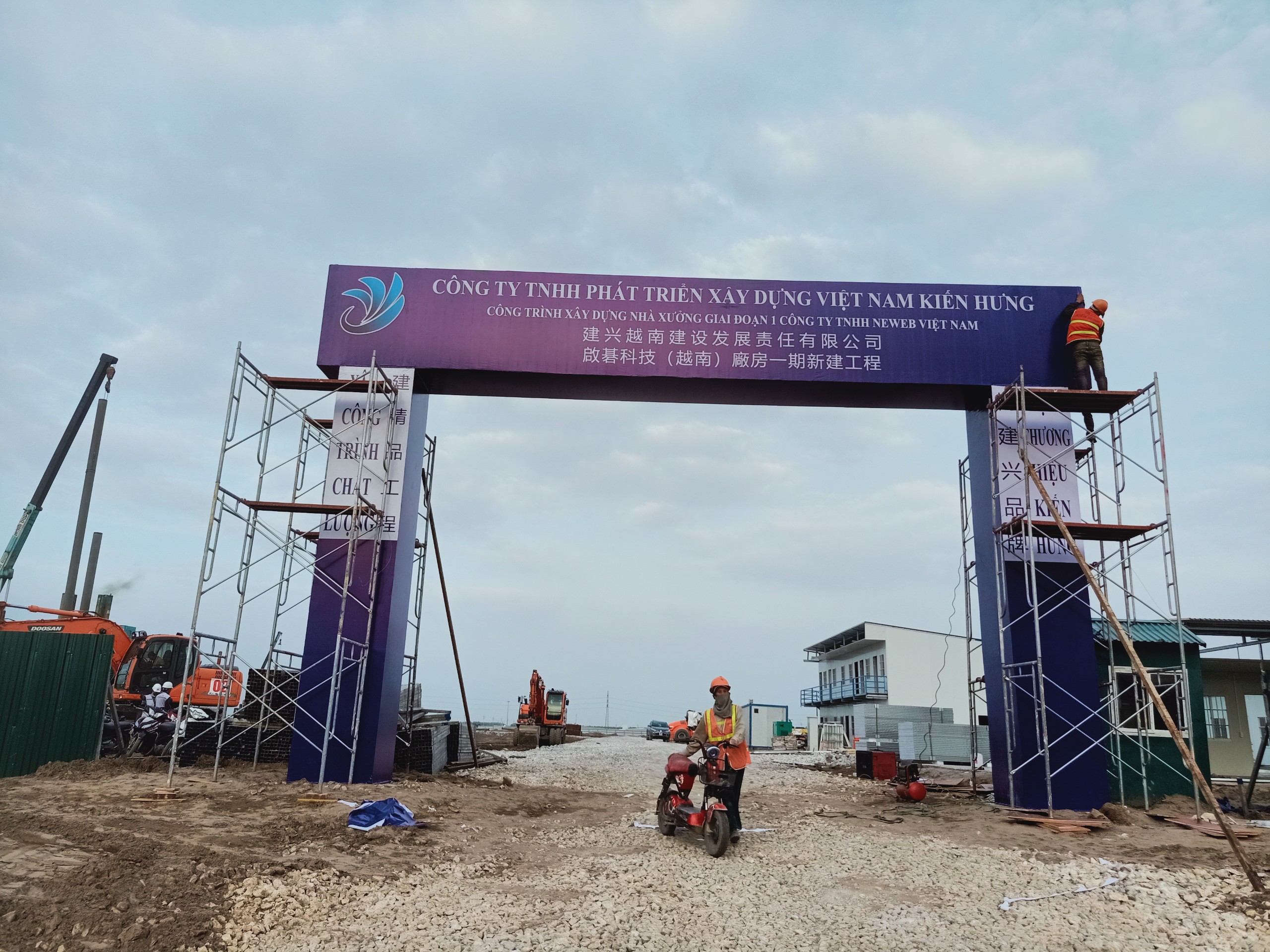 Đơn vị thi công biển quảng chữ nổi inox tại Hà Nam chất lượng